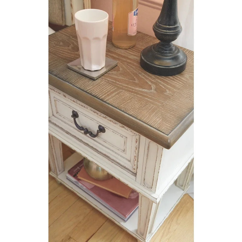 Comodino Nettle Bank a 1 cassetto in legno marrone e bianco anticato