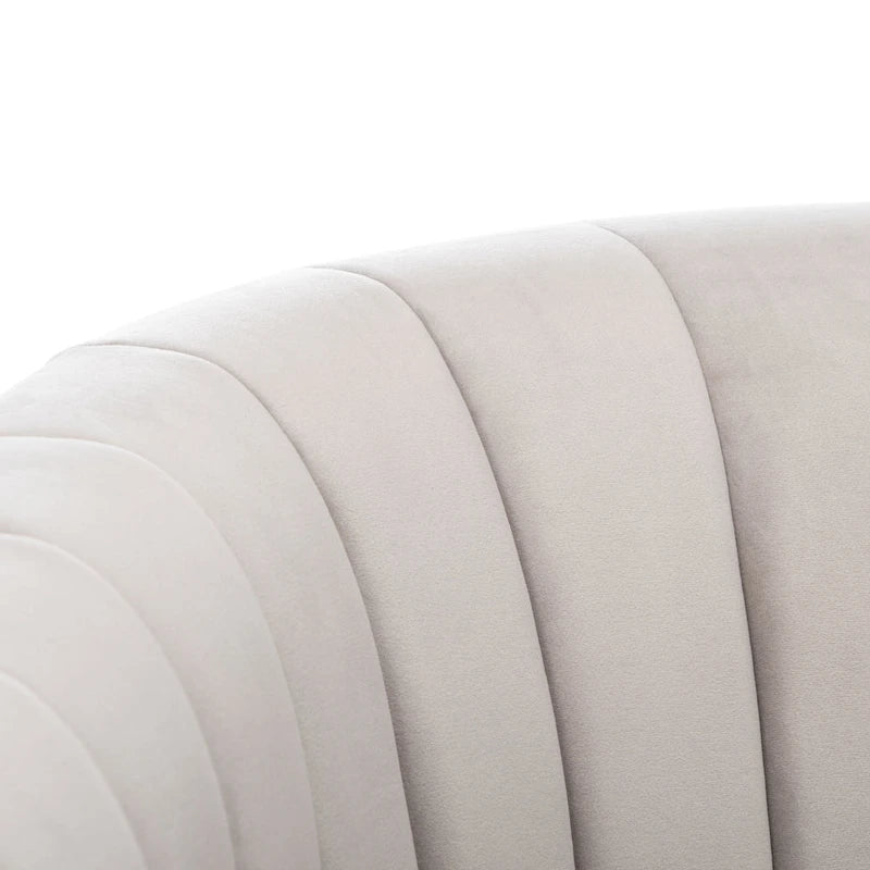 Poltrona a botte Couture Matejka girevole con canale trapuntato - 71 cm L x 79 cm P x 76 cm H - 71Lx79Px76A