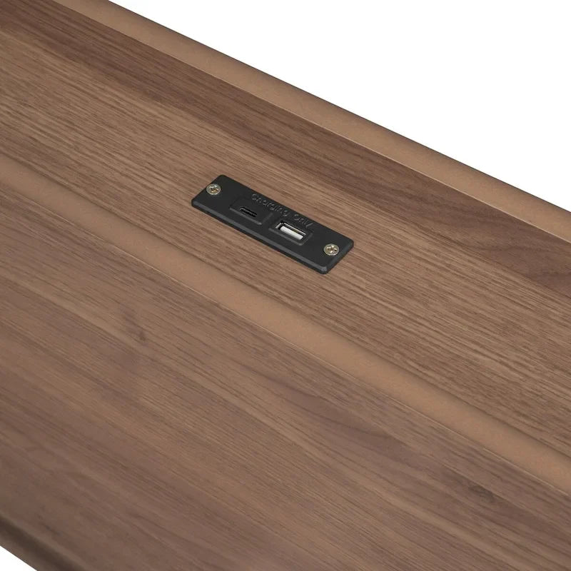Struttura letto a piattaforma una piazza e mezza con porte USB