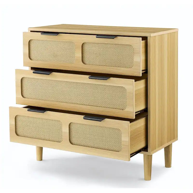 Cassettiera Moderna In Rattan Con Cassetti Ampi E Maniglie In Metallo