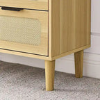 Cassettiera Moderna In Rattan Con Cassetti Ampi E Maniglie In Metallo